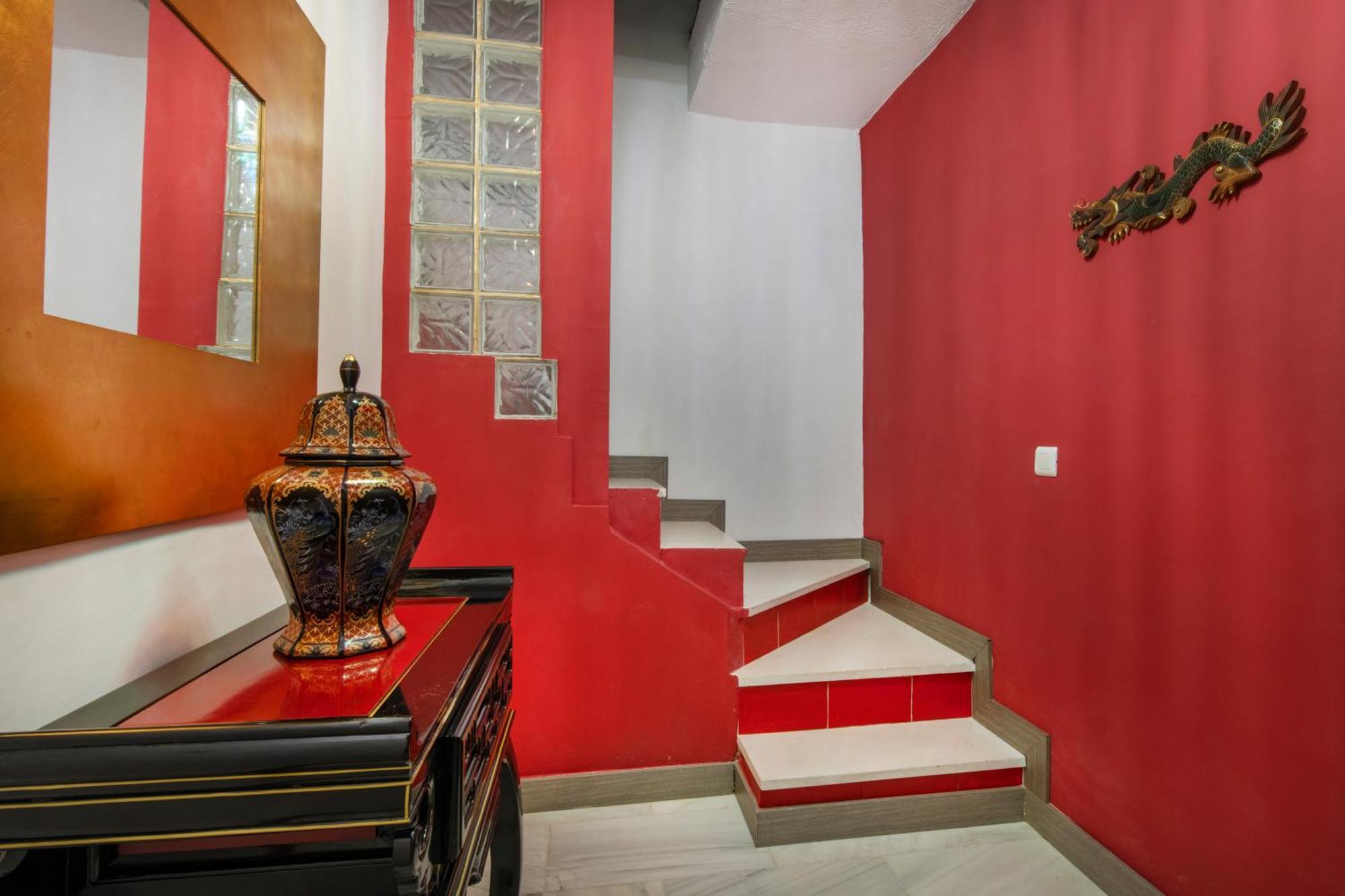Molucano Ronda Luaran gambar